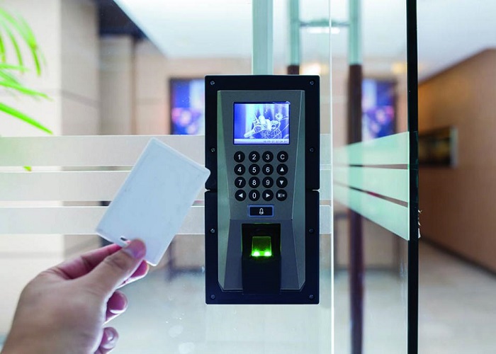 Xu-huong-thay-doi-he-thong-kiem-soat-truy-cap-voi-khoa-van-tay